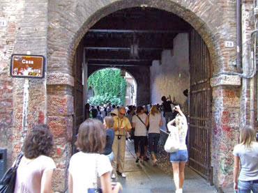 Portico d'entrata della casa di Giulietta